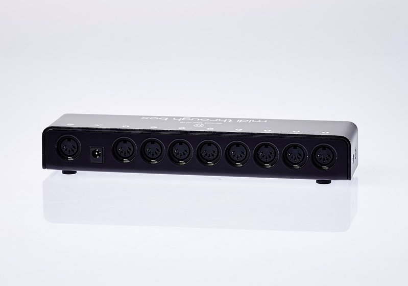 Erica Synths MIDI Thru Box – Mission Synths